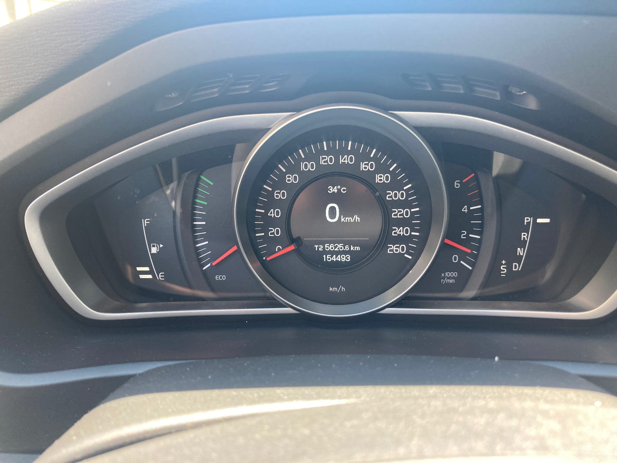 Volvo v40